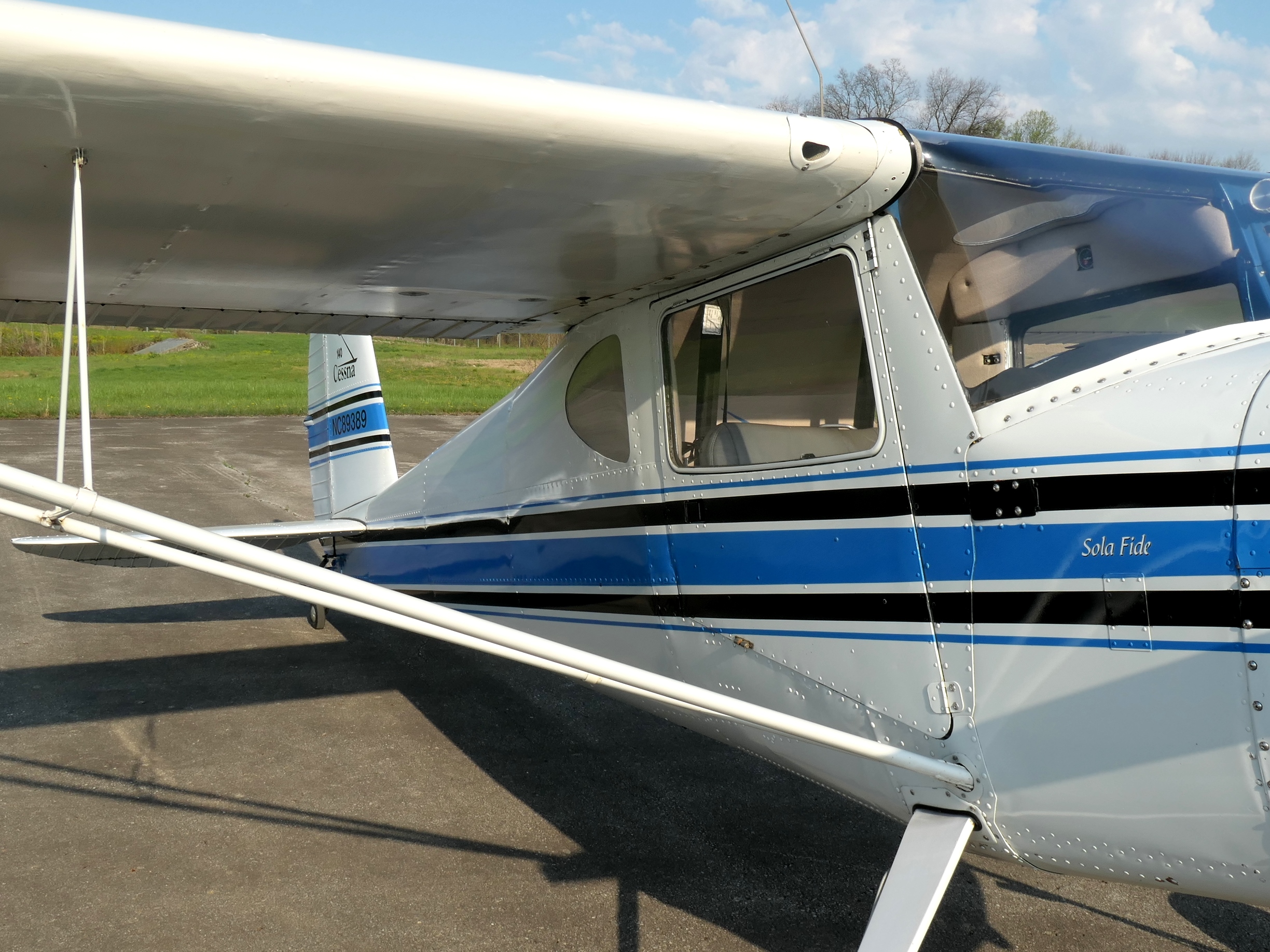 Cessna C140 - N89389